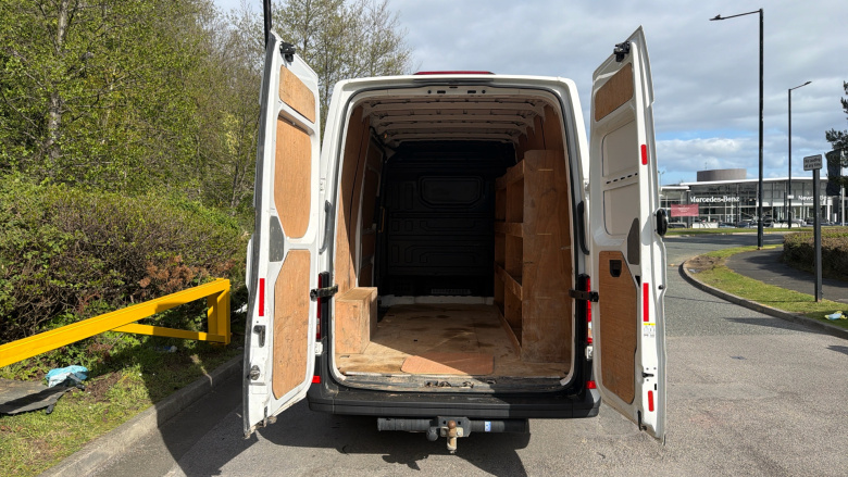 Volkswagen Crafter Cr35 Mwb Diesel 2.0 TDI 102PS Startline High Roof Van